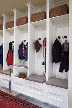 http://www.digsdigs.com/photos/clever-examples-to-organize-your-entryway-easily-34.jpg