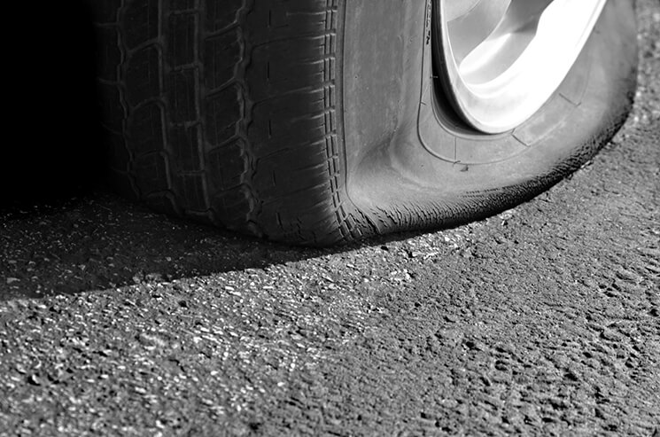 http://durban.getitonline.co.za/2015/06/23/a-girls-guide-to-changing-your-car-tyre/